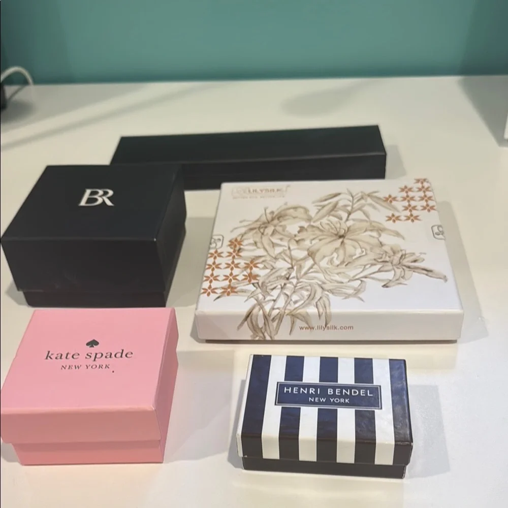 Assorted Designer Gift Boxes - Picture 1 of 8